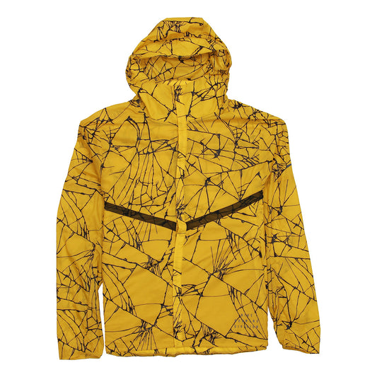 Nike Run Division Pinnacle Men's Lightweight Packable Running Jacket - Yellow